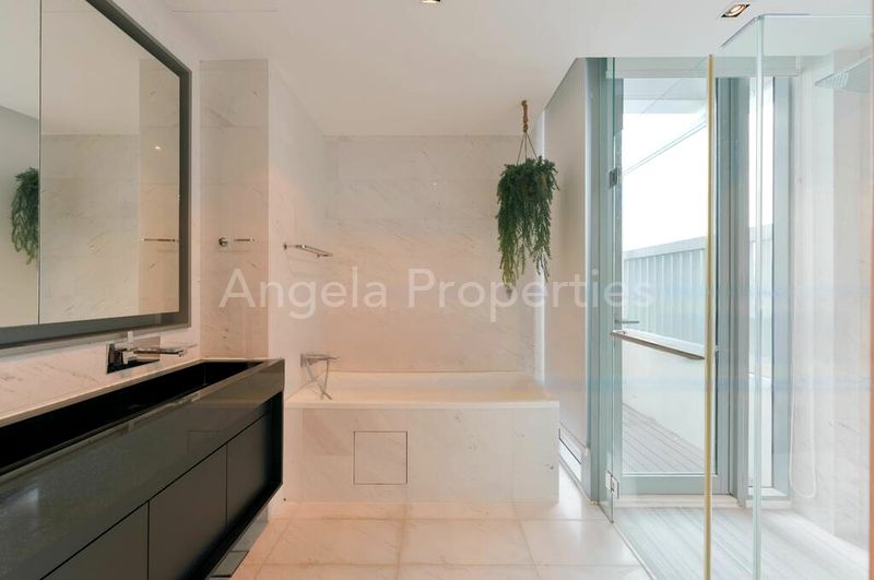 4 Bed Condo for Sale in  Lincoln Suites - Image 4